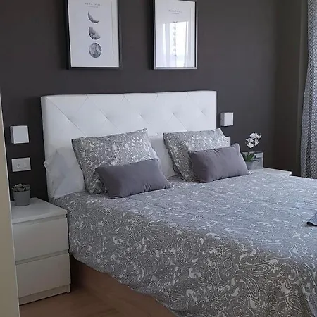 Piso Miracies- Wifi- Parking- Vistas Ria De